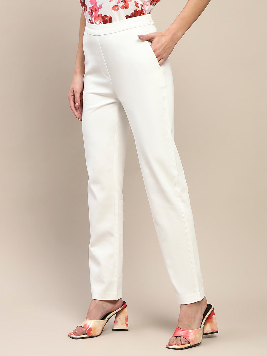 Madame Solid Side Zipper And Pocketed White Trousers