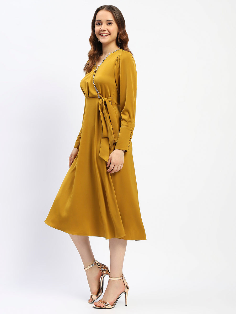 Madame Empire Waist Chain Accented Mustard Midi Dress