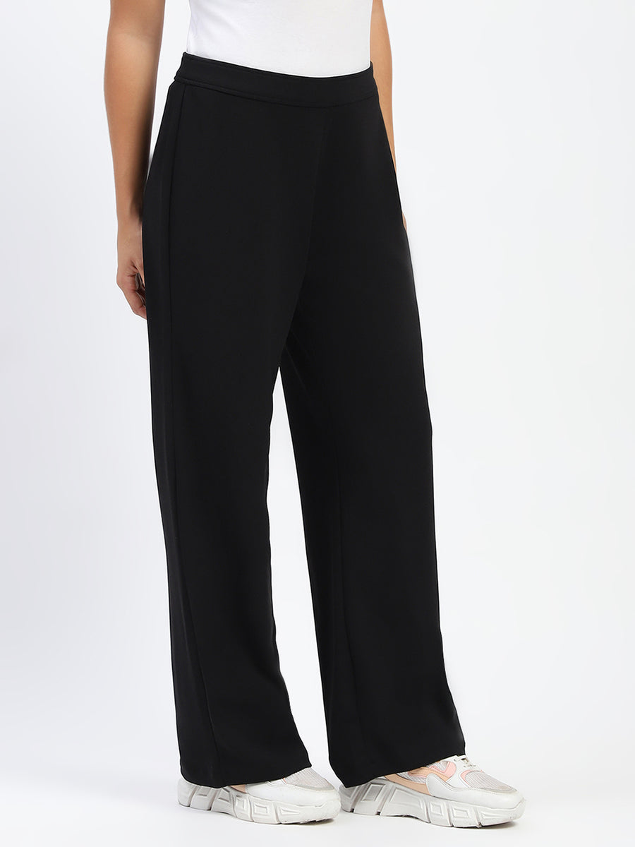 Madame Wide Legged Solid Black Trousers