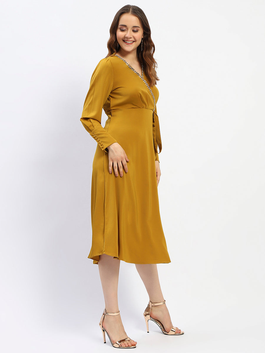 Madame Empire Waist Chain Accented Mustard Midi Dress