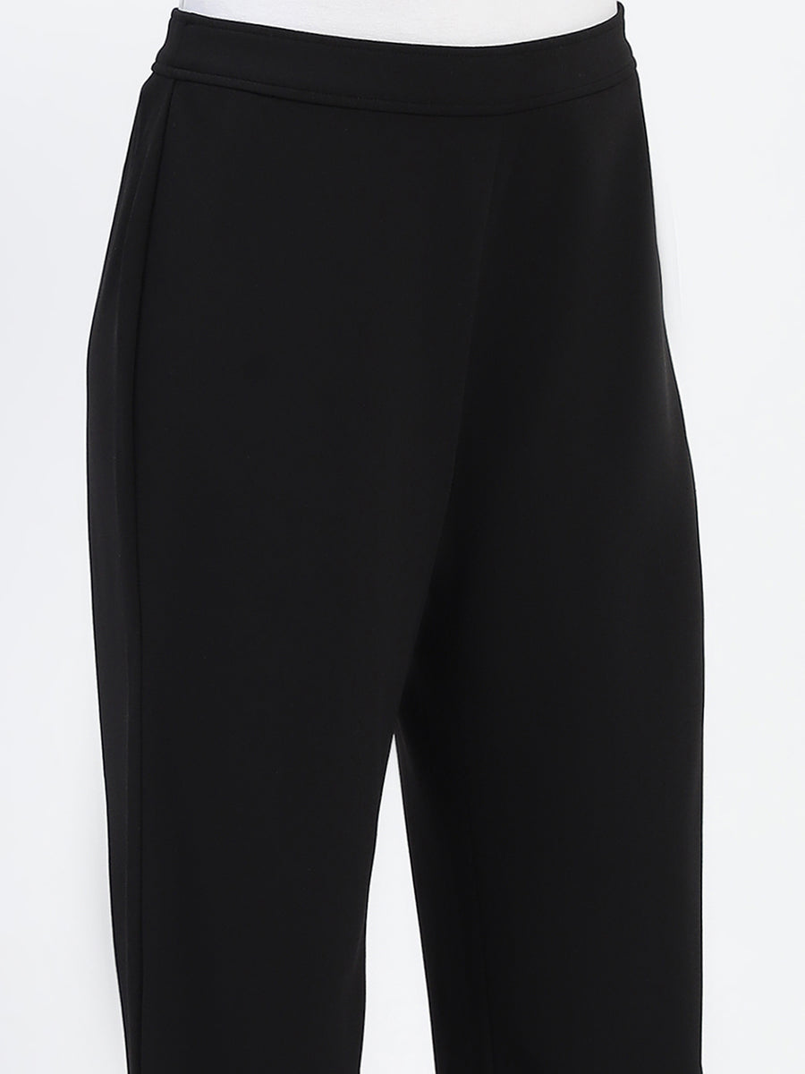 Madame Wide Legged Solid Black Trousers