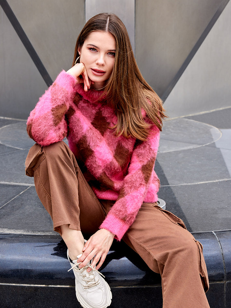 Madame Geometric Print Turtleneck Pink Sweater